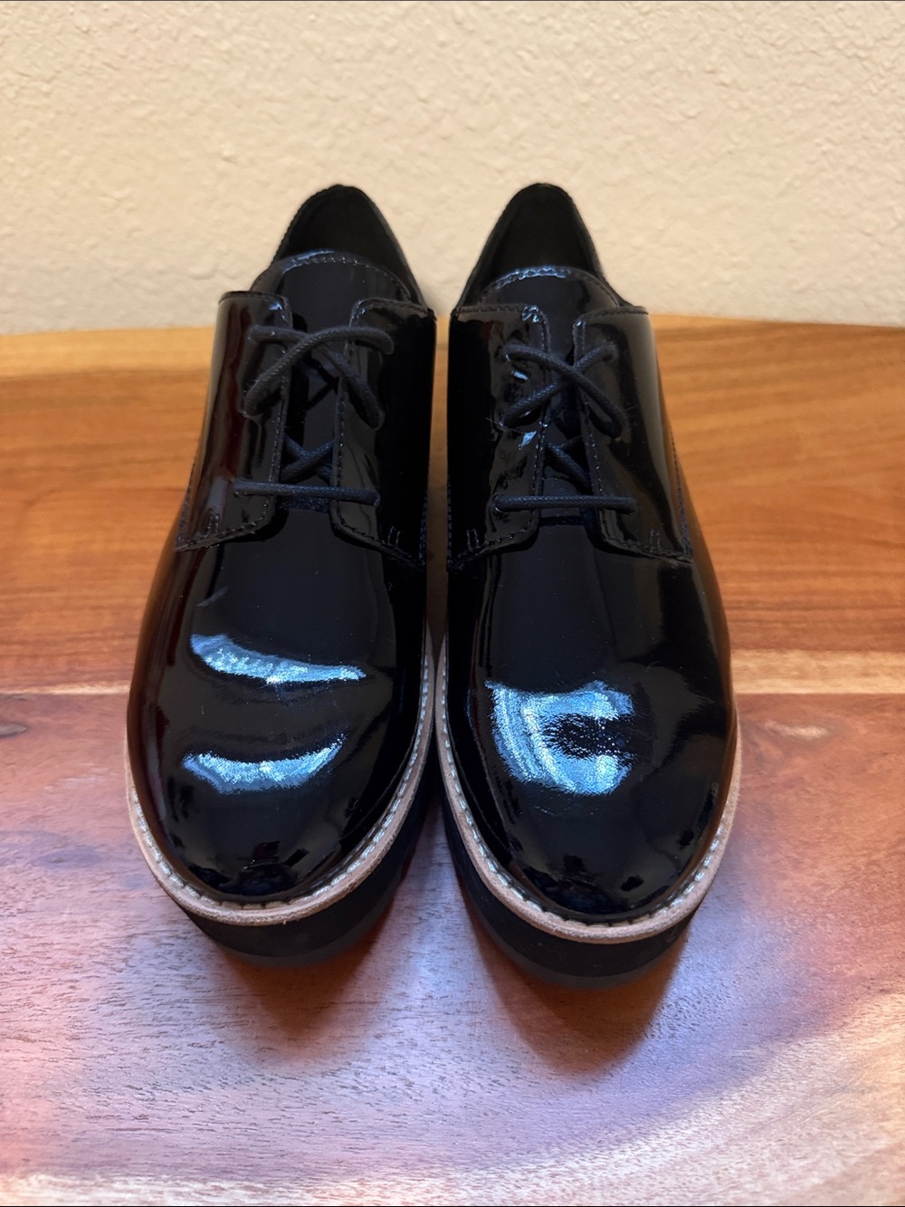 Eileen Fisher Black Patent Leather Platform Oxfords - Picture 3 of 4